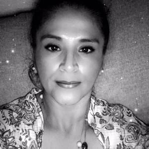 Meet your Posher, Isabel